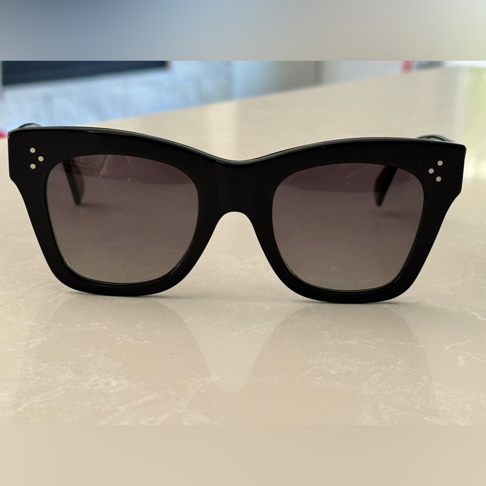 Céline CL40041IN Black Oversized Polarized Sunglasses.Made in Italy.With Case